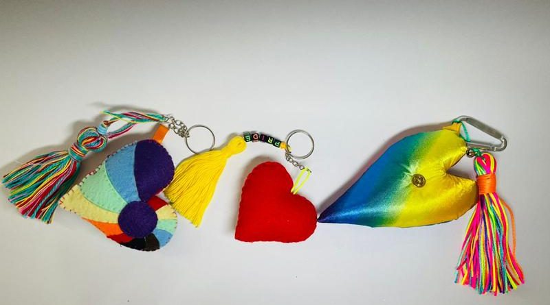 Com apoio da Parada SP, o Ateliê Recomeçar com Orgulho oferece oficinas de artesanato e levará produções à Feira Cultural da Diversidade LGBT+