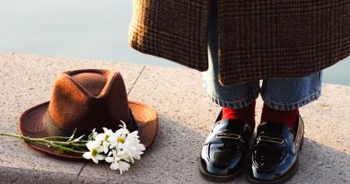 Mocassim x Loafer: qual é a diferença entre dois ícones do armário feminino?