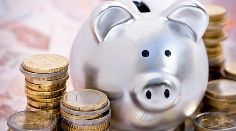 Cresce a Busca por Cursos de Educação Financeira no Brasil: O Que Mudou no Bolso dos Brasileiros?